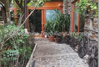 Pensiune 14 camere de vanzare zona Eforie Nord - 7