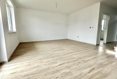 Casă cu 4 camere cu Teren 320 Mp în Cetate - 3