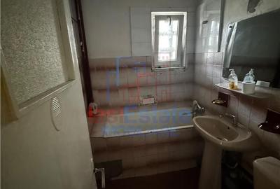Apartament cu 3 camere semidecomandat în Podu Roș - 6