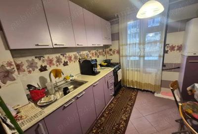Apartament cu 3 camere decomandat în Central - 4