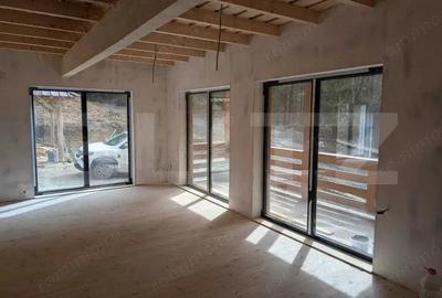 Casă cu Teren 1170 Mp în Colibița - 5