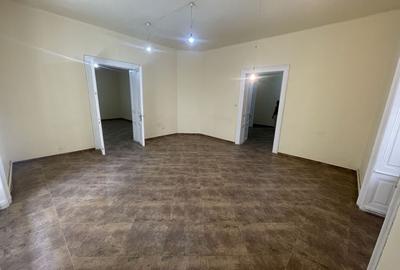 Ultracentral | 5 camere | Clădire istorică | Centrală proprie | Comision 0% - 10