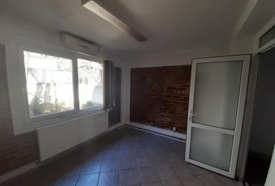 Casă cu 5 camere cu Teren 100 Mp în Vatra Luminoasă - 5
