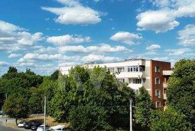 Apartament 4 camere, 1 Mai , Insula, centrala termica, langa Medicina - 2