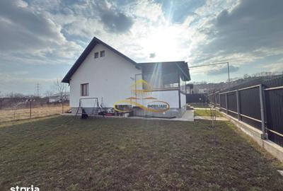 Casă cu 3 camere cu Canalizare în Hemeiuș - 1