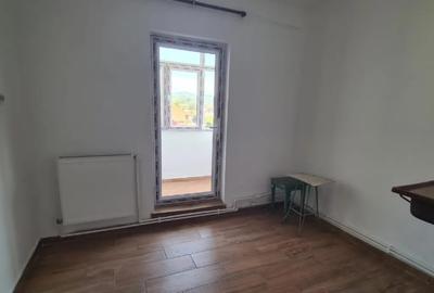 Apartament cu 2 camere decomandat în Central - 3