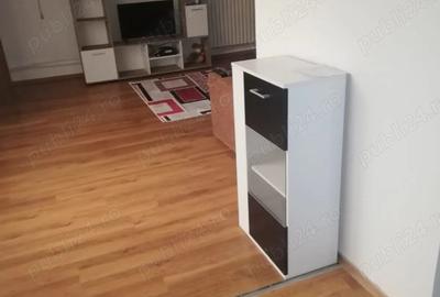 Inchiriez apartament doua camere semidecomandat - 2