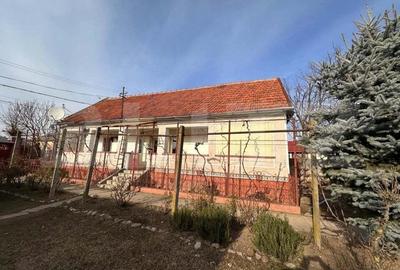 Casa de vanzare, cu 2 camere, 65 mp, Oradea - 2