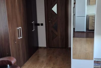Apartament cu 3 camere semidecomandat în Florești - 3