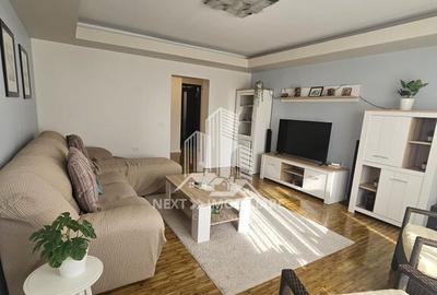 Apartament cu 3 camere decomandat în Faleza Nord