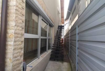 Casă cu 4 camere în Ultracentral