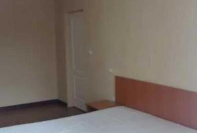 Apartament cu 2 camere decomandat în Bucovina