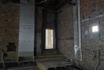 Inchiriez/vand spatiu comercial 800 mp open space Bl. Tomis Central - 8