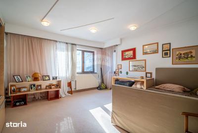 Casă cu 5 camere cu Teren 680 Mp în Central - 6