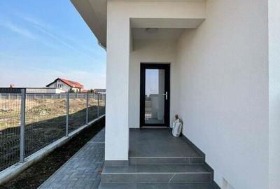 DUPLEX IN ZONA CENTRALA IN COVACI LA 135.000 EURO + tva ( total 161000 - 5