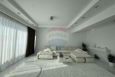 Apartament cu 4 camere decomandat în Central - 11