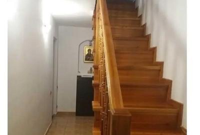 Casă cu 6 camere cu Teren 180 Mp în Brâncoveanu