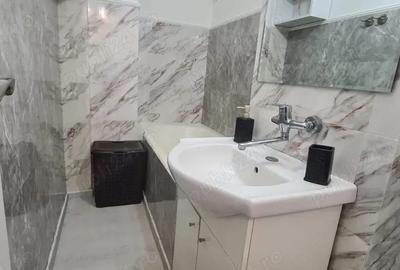 Casă cu 2 camere decomandat în Casa de Cultură - 1