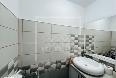 Apartament cu 3 camere decomandat în Central - 16