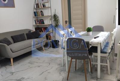 Apartament cu 3 camere decomandat în Faleza Nord