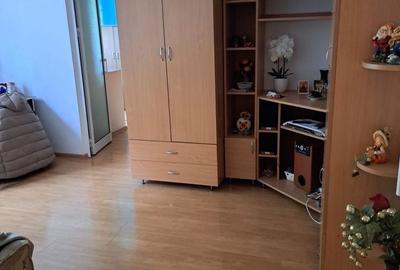 Apartament cu 2 camere decomandat în Tineretului