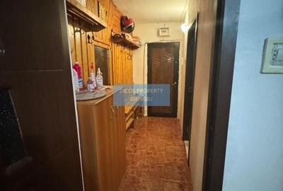 Apartament Lângă Școala 8 - 2 Camere - 3