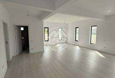 Casă individuală cu 4 camere cu Canalizare în Nord - 2