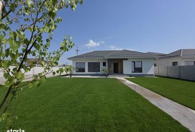 Casă cu 4 camere în Domnești