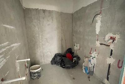 Apartament cu 2 camere decomandat + curte cadastrata - 4