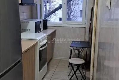 Apartament cu 2 camere semidecomandat în Progresul