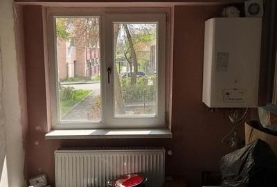 Spațiu comercial, de 30 mp, în Central - 8