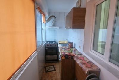Apartament cu 2 camere decomandat, mobilat în Kamsas - 20