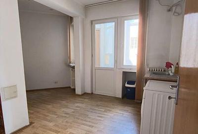 Apartament 4 camere Romana- Lascar Catargiu- stradal - 13