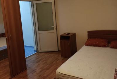 Garsonieră decomandată în Rovine - 1