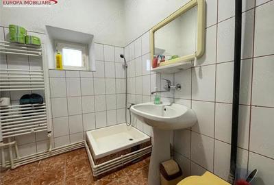 Casa de vanzare zona centrala-Tulcea - 9