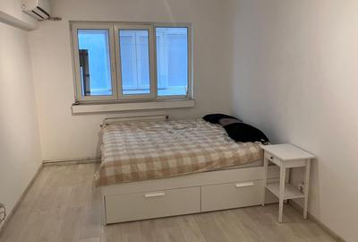 Calea Victoriei - Moxa ( Sfintii Voievozi ) - 5