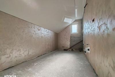 Casă cu 5 camere cu Teren 300 Mp în Lumina - 3