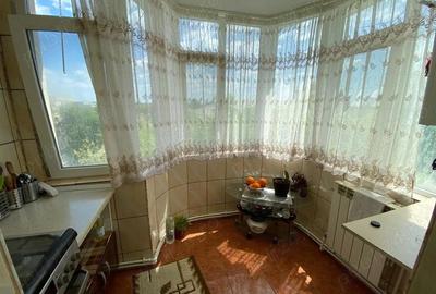 Apartament cu 3 camere decomandat în Central - 4