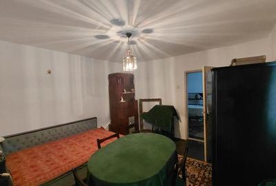 Casă cu 4 camere cu Teren 1800 Mp în Central - 3