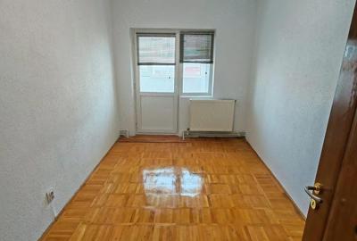 Apartament cu 3 camere decomandat în Nord - 4