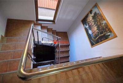 Casă cu 6 camere cu Teren 1726 Mp în Ultracentral - 10