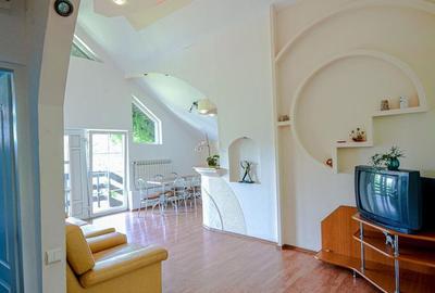 Casă cu 4 camere în Central - 13