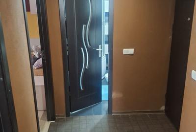Apartament cu 2 camere decomandat în Petrișor - 1