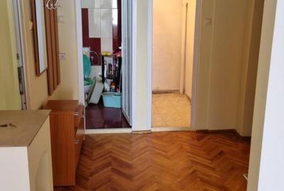 Apartament cu 2 camere decomandat în Central - 3