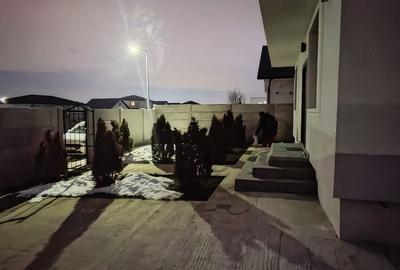 Casă cu 4 camere cu Teren 180 Mp în Central - 2