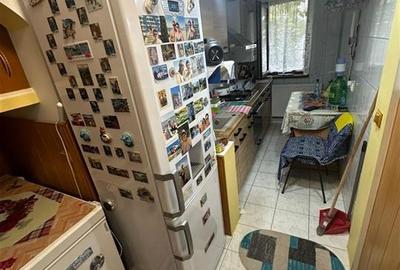 Apartament cu 3 camere decomandat în Sud