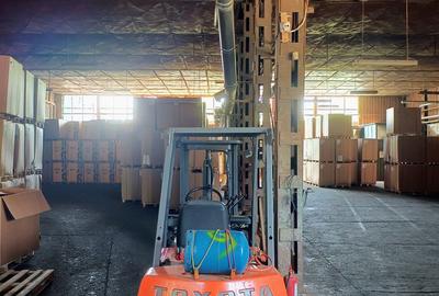 Spațiu comercial, de 1,880 mp, în Industrială - 4