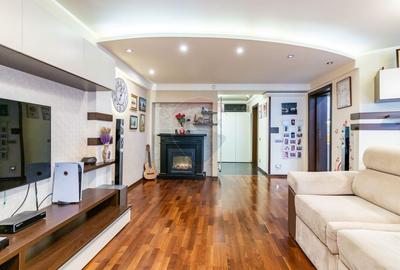 Apartament cu 3 camere decomandat în Prelungirea Ghencea