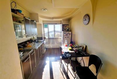 Apartament cu 3 camere decomandat în Rahova