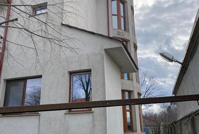 Casă cu Teren 800 Mp în Palazu Mare - 15